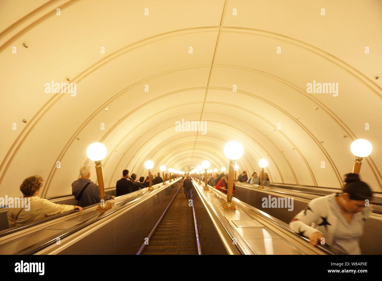 Worlds longest escalator hires stock photography and images Alamy
