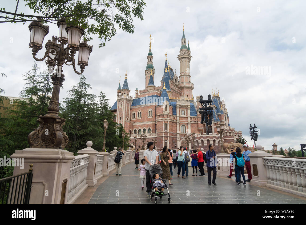 Tourists Visit The Disney Castle In The Shanghai Disneyland During The Trial Operation At The Shanghai Disney Resort In Pudong Shanghai China 5 Jun Stock Photo Alamy