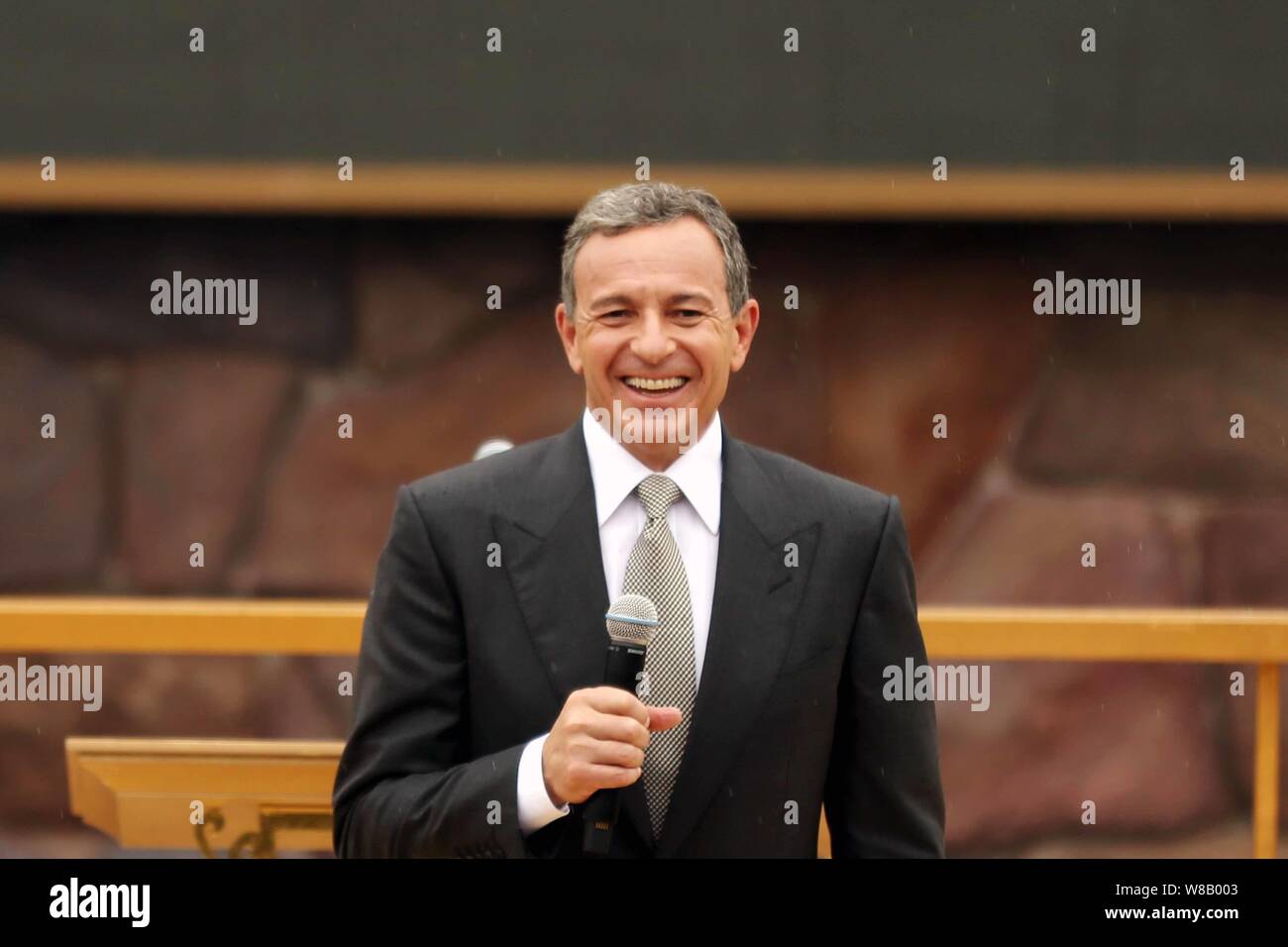 Robert Iger Chairman And Ceo Of The Walt Disney Company Reacts As He Delivers A Speech During The Opening Ceremony Of The Shanghai Disneyland At The Stock Photo Alamy