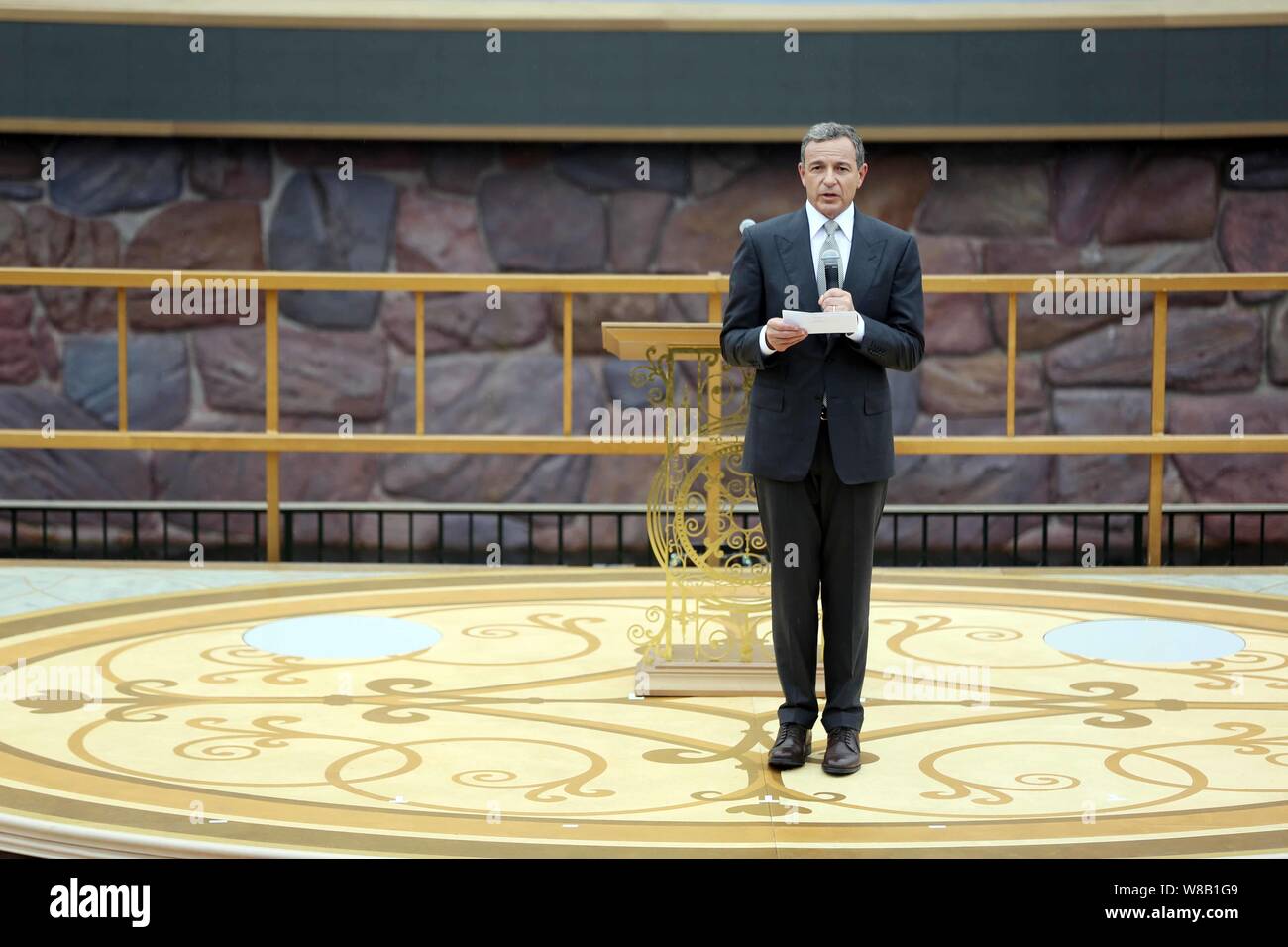 Robert Iger Chairman And Ceo Of The Walt Disney Company Delivers A Speech During The Opening Ceremony Of The Shanghai Disneyland At The Shanghai Dis Stock Photo Alamy