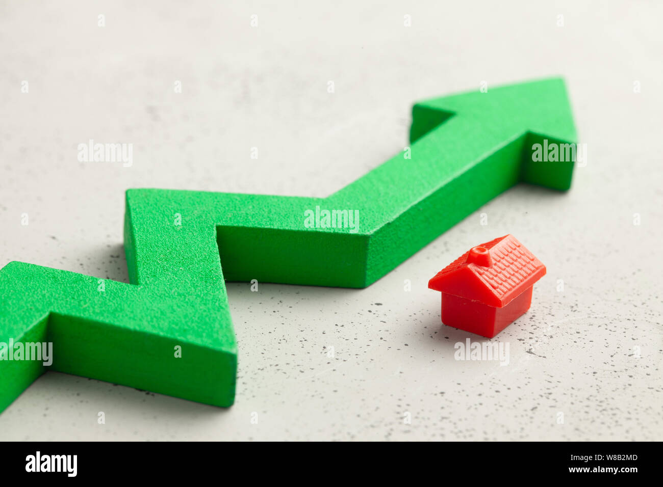 House Rising Arrow Rising real estate prices hi-res stock photography and images - Alamy