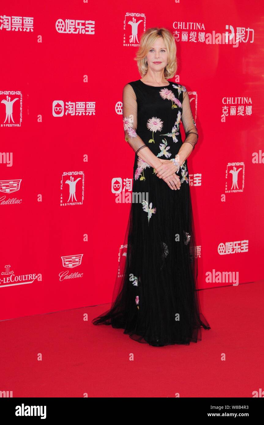 American actress Meg Ryan arrives on the red carpet for the closing ceremony of the 19th Shanghai International Film Festival in Shanghai, China, 19 J Stock Photo