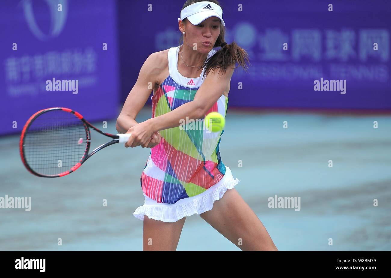 Tennis circuit hi-res stock photography and images - Page 3 - Alamy