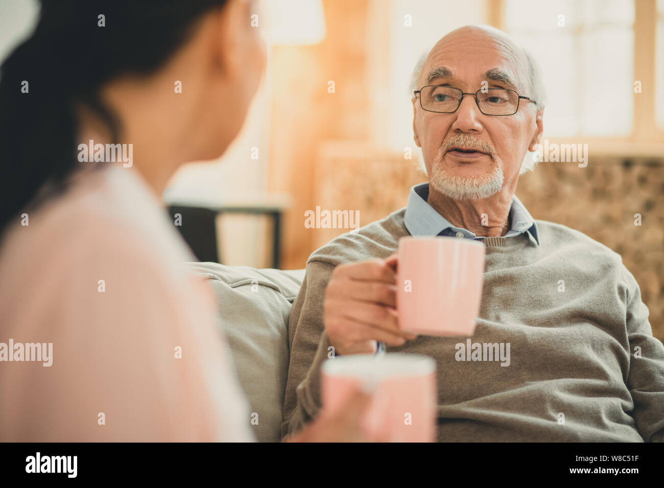 Old man grey beard glasses hi-res stock photography and images - Alamy