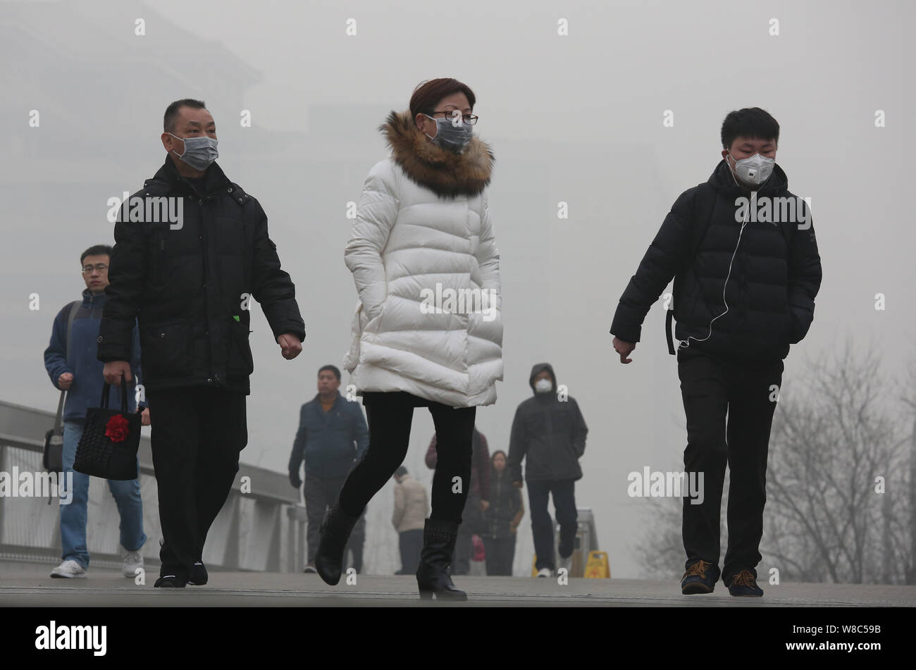Residents wear face masks hi-res stock photography and images - Alamy