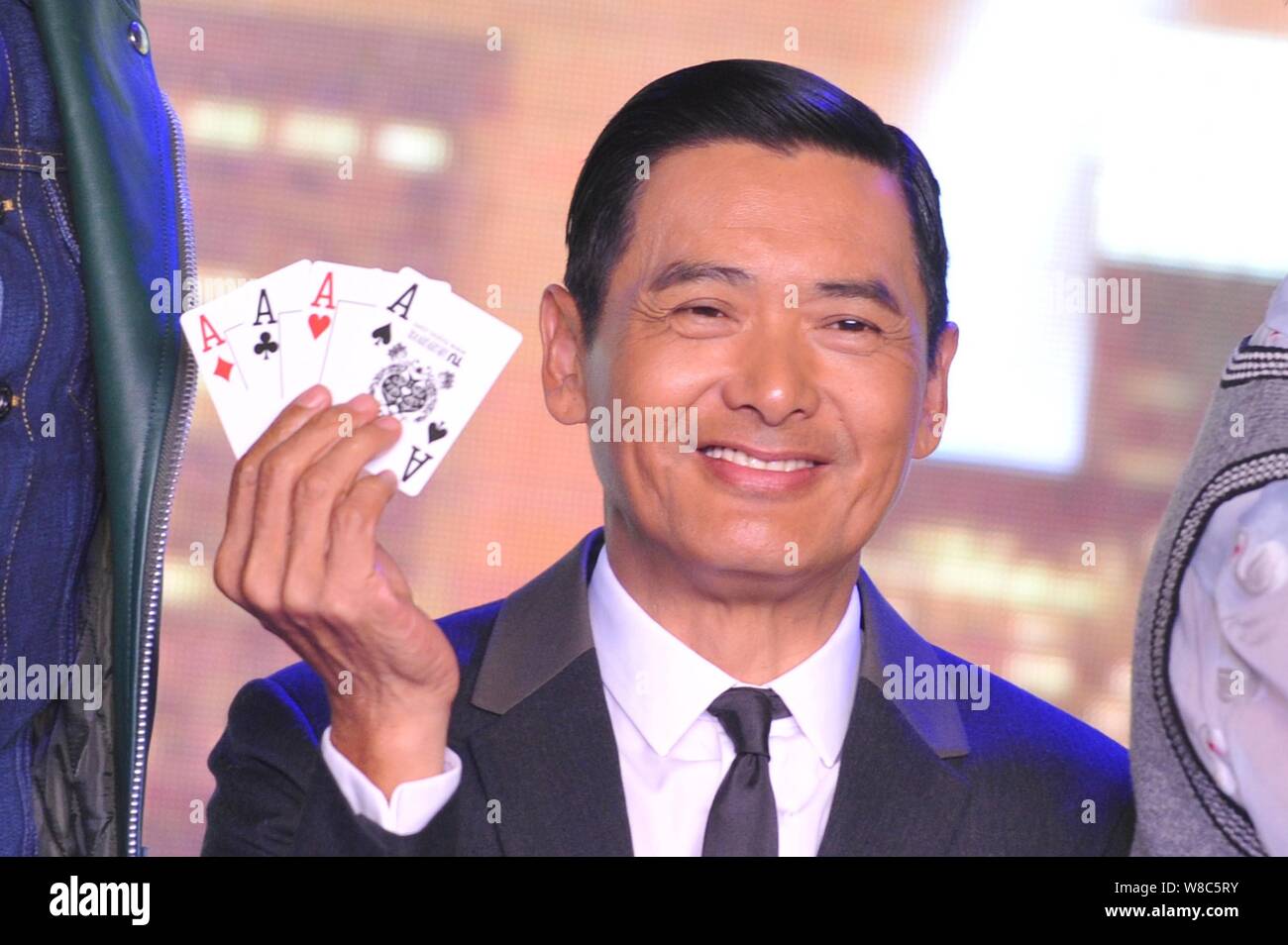Chow Yun Fat From Vegas to Macau movie, Gold Plated Playing Cards, Gold  letterings. Bendable, waterproof, washable, fine matte. Cardistry,  illusionist, magician. PVC plastic. 周潤發, 澳门风云, Brand new, unsealed from  manufa