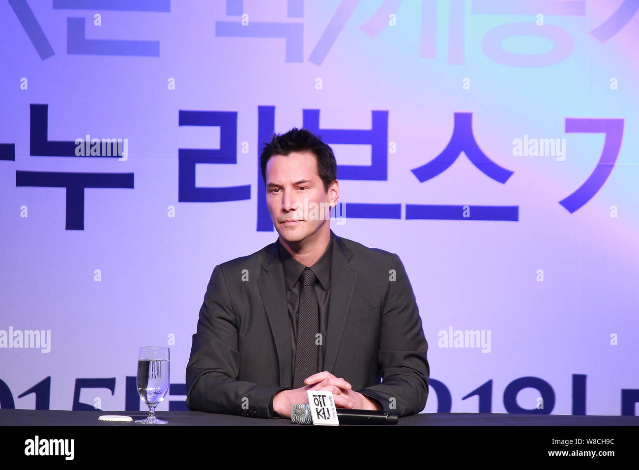 Canadian actor Keanu Reeves attends a press conference for the Korean premiere of his new movie 'John Wick' in Seoul, South Korea, 8 January 2015. Stock Photo