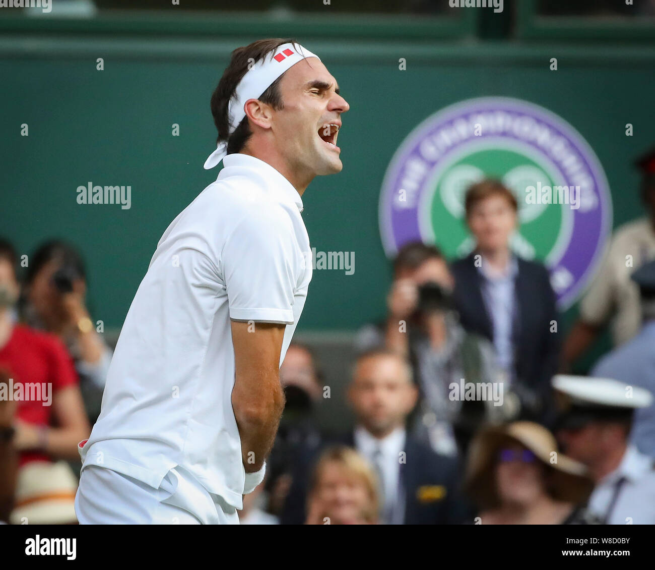 Roger federer 2019 wimbledon hi-res stock photography and images - Alamy