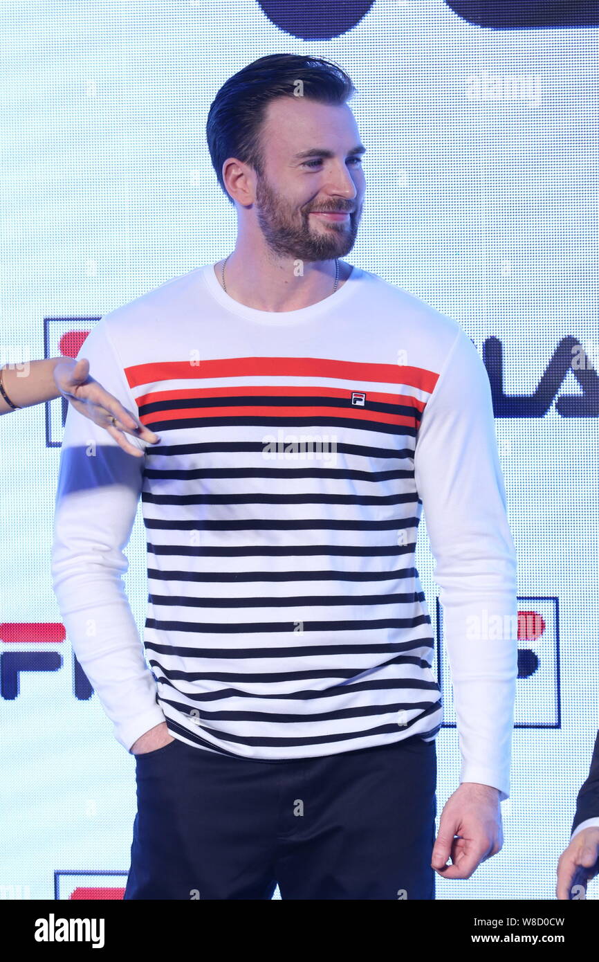 American actor Chris Evans smiles at a promotional event for FILA  sportswear in Shanghai, China, 17 September 2015 Stock Photo - Alamy