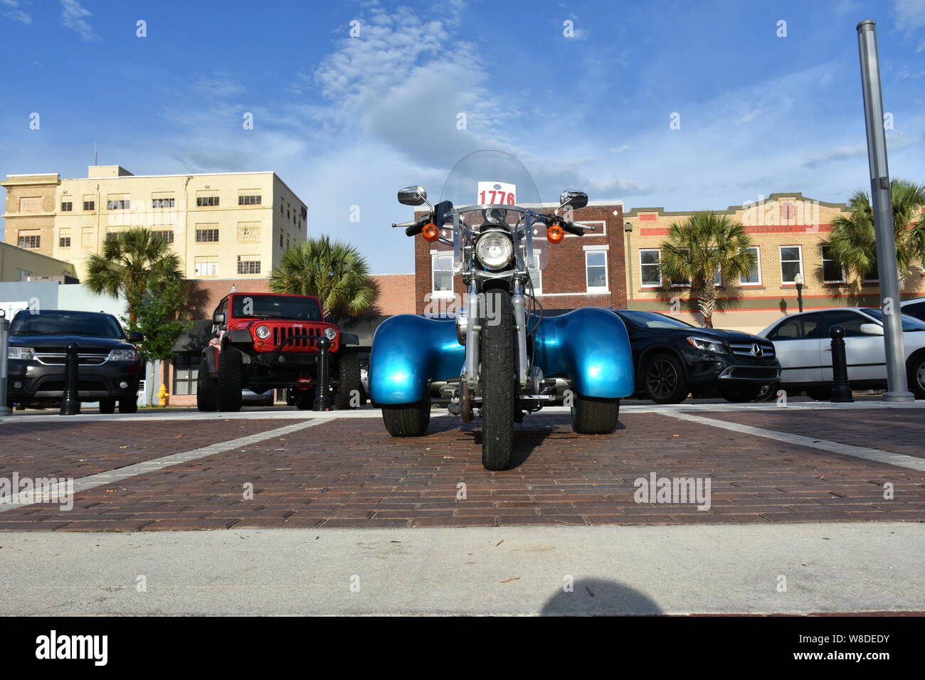 These images of a Harley Davidson Trike were taken at the Cruisin