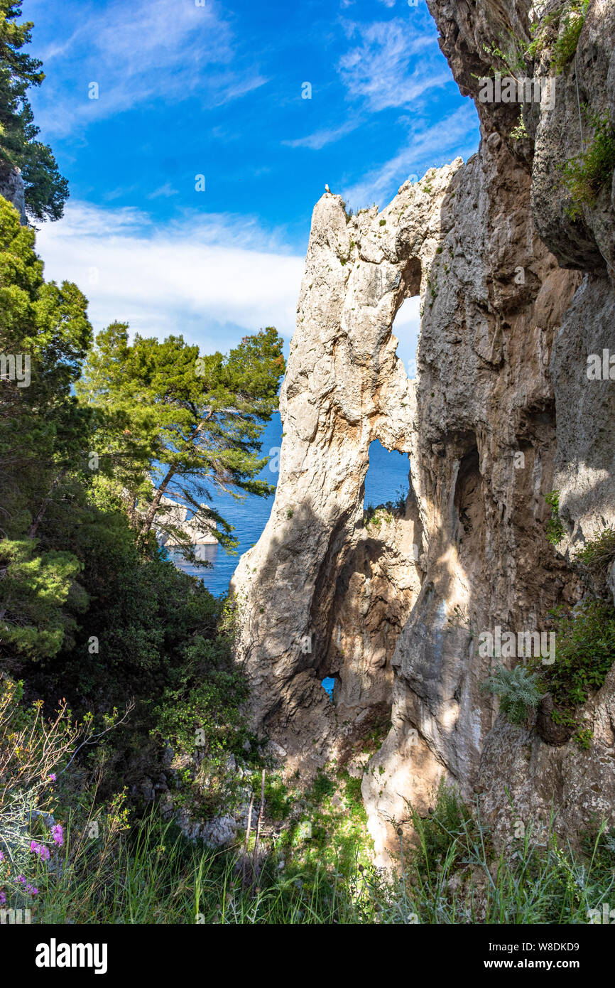 Italy, Capri, panorama and details of the natural arch Stock Photo - Alamy