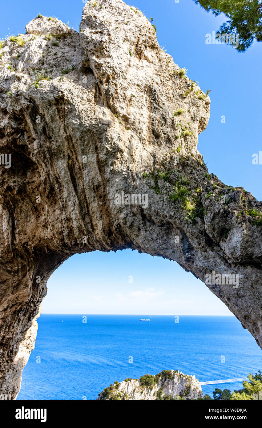 Italy, Capri, panorama and details of the natural arch Stock Photo - Alamy