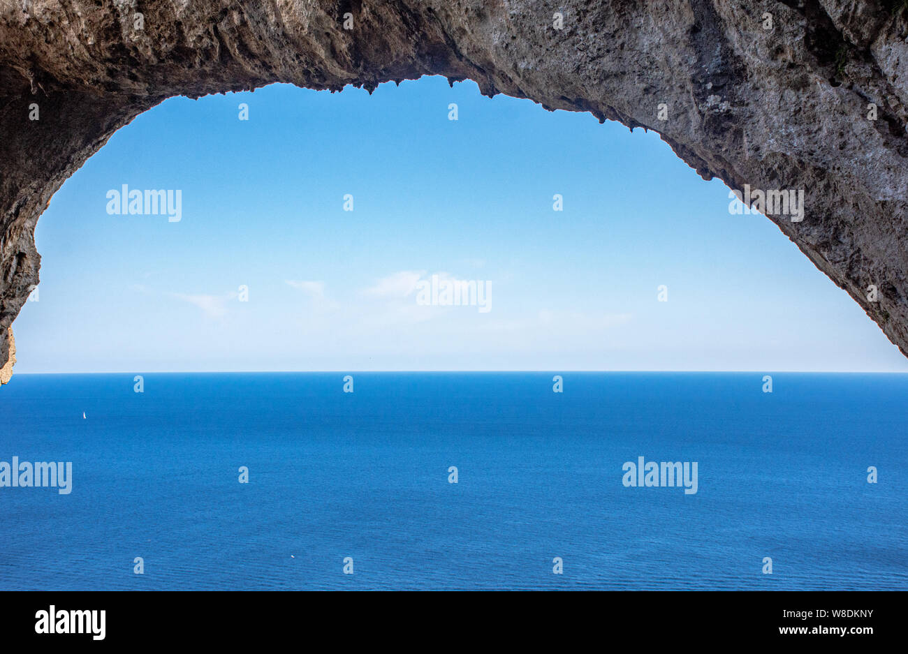 Italy, Capri, panorama and details of the natural arch Stock Photo - Alamy