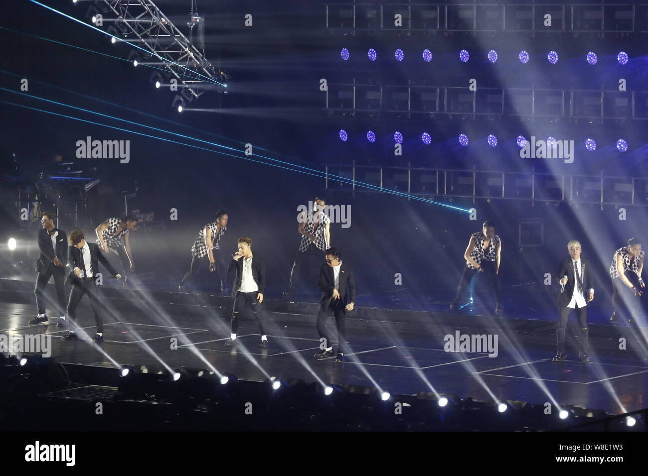 生産停止 BIGBANG/BIGBANG WORLD TOUR 2015～2016[MA… | www.artfive.co.jp