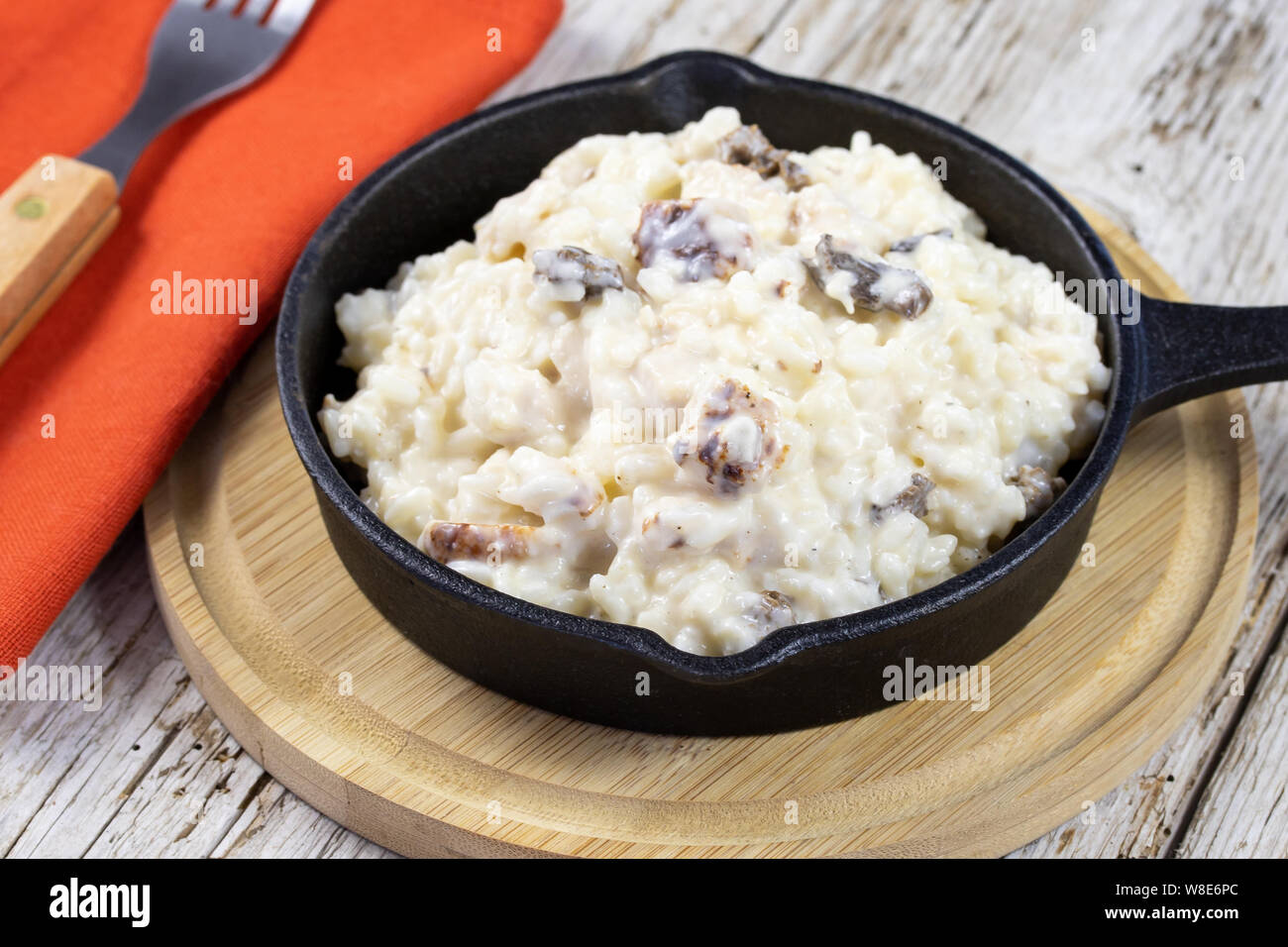 chicken and mushroom risotto Stock Photo - Alamy