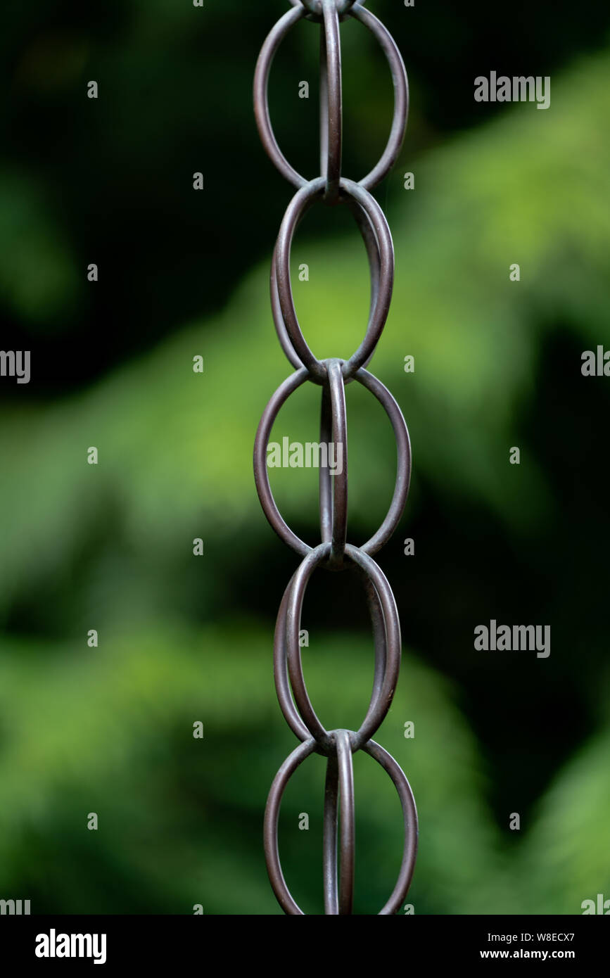 Dangling chain hires stock photography and images Alamy