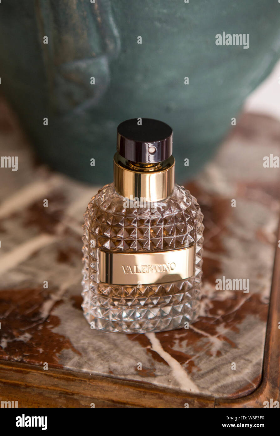Mens aftershave brand hires stock photography and images Alamy