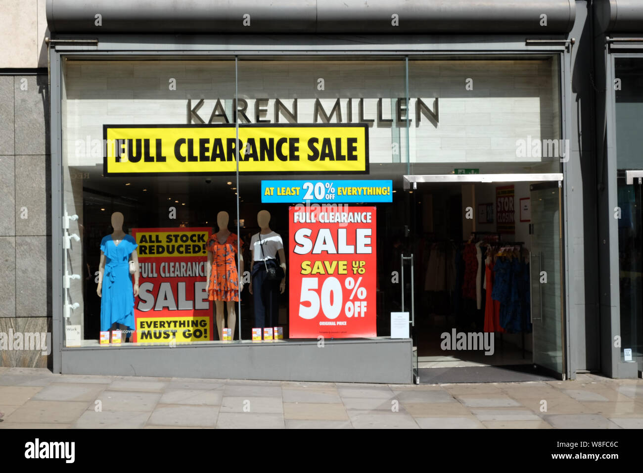 Covent Garden, London, UK. 9th August 2019. Karen Millen fashion store in  Covent Garden has a full clearance sale. The online business was bought out  of administration for £18m by Boohoo. Credit: