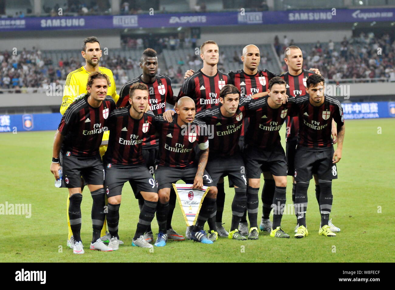 Players of the starting line-up of AC Milan pose for photos before the  Shanghai match of the International Champions Cup 2015 against Real Madrid  at t Stock Photo - Alamy