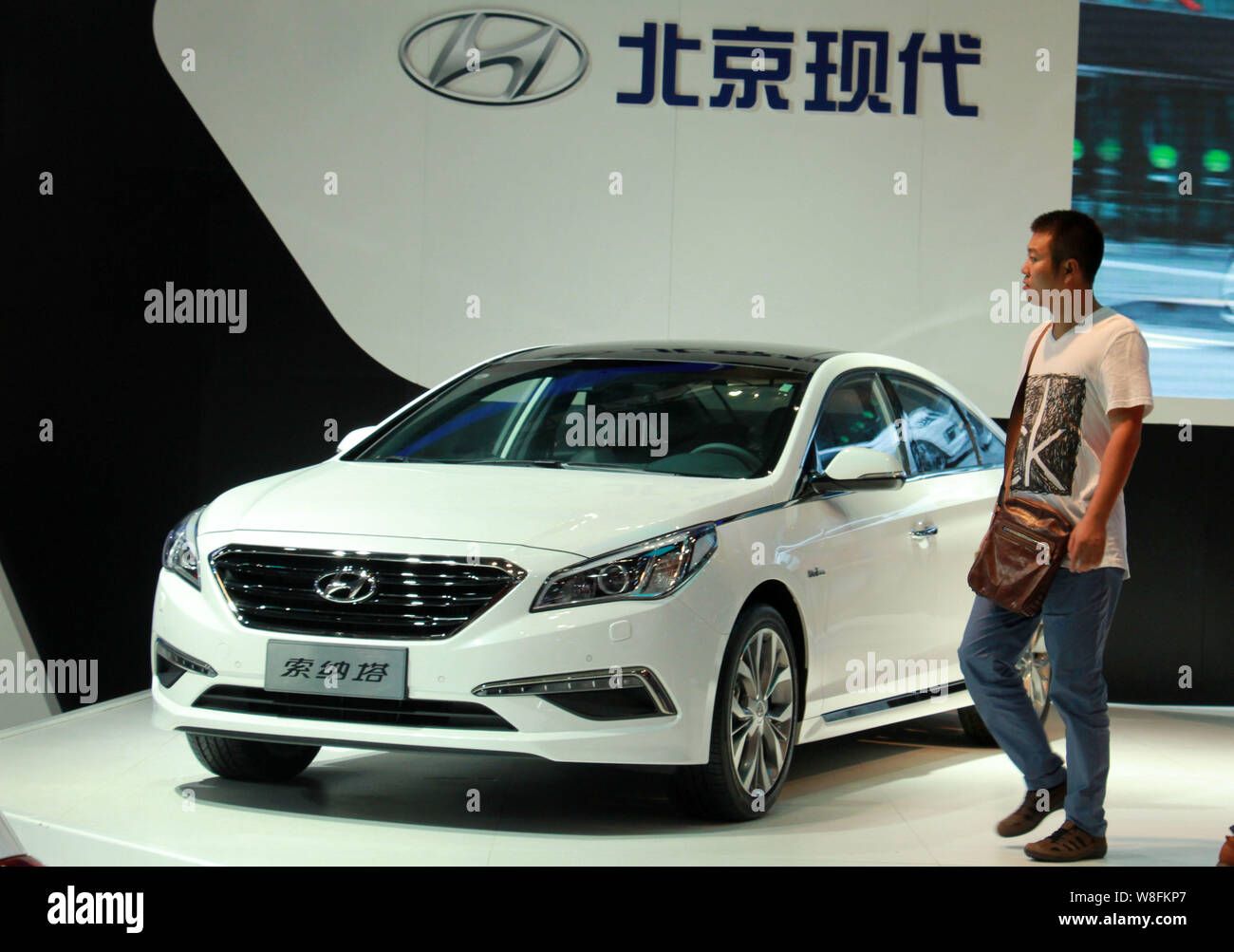 hyundai car that walks