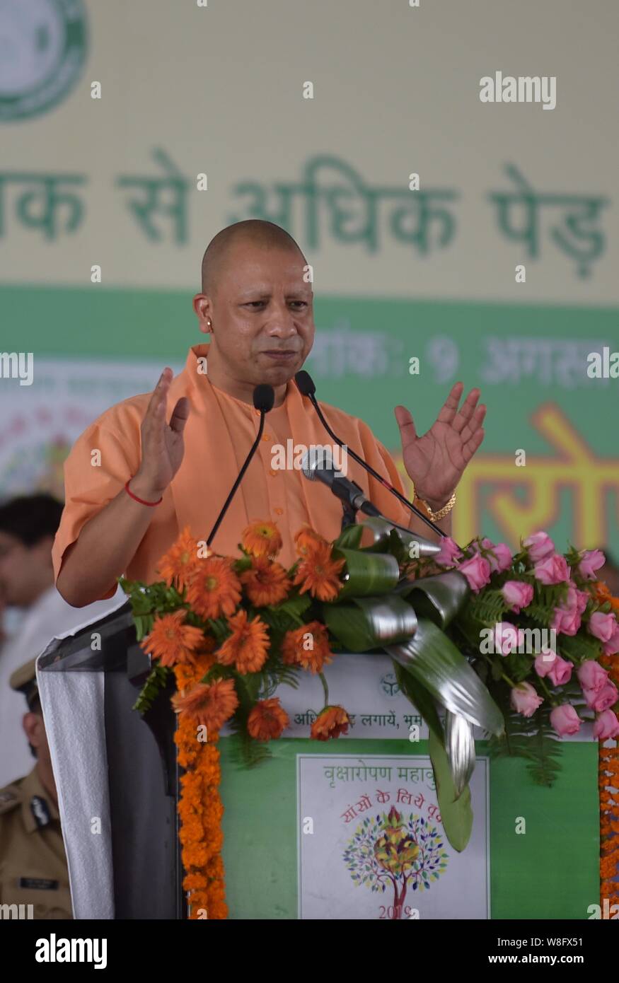 Yogi adityanath hi-res stock photography and images - Alamy Yogi adityanath hi-res stock photography and images - Alamy