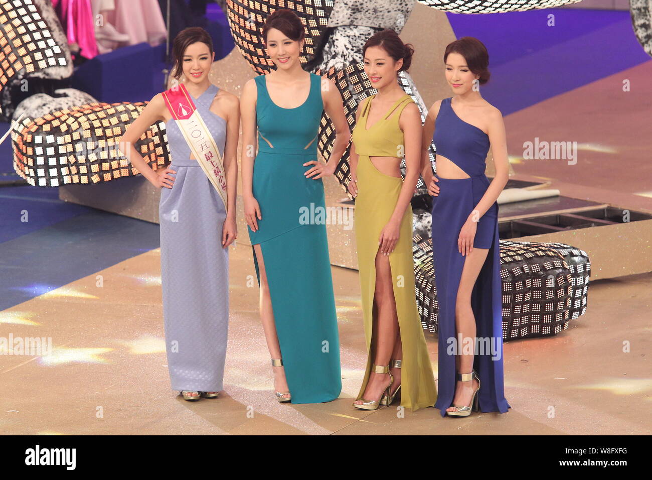 Miss Photogenic Louisa Mak Ming Sze Left Poses With Other