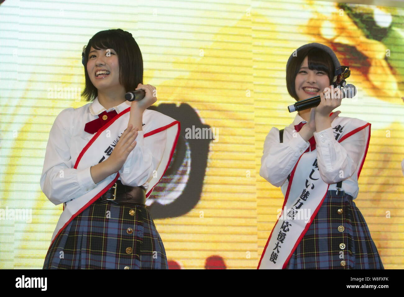 Maria Shimizu Left And Shiori Sato Of The Team 8 Of Japanese