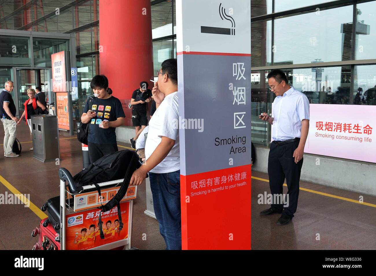 cigarette airport These straightforward warning labels on cigarettes being sold at Istanbul : r/mildlyinteresting Should airports have smoking rooms?
