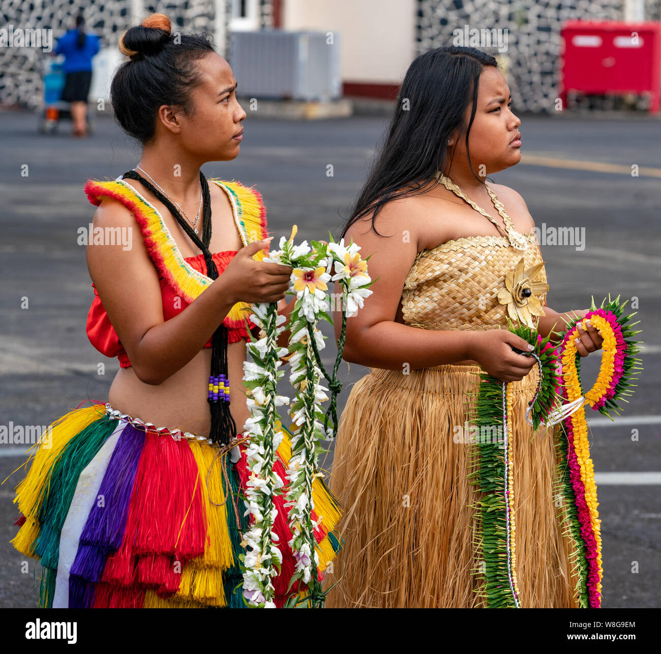 Micronesian girls greet U.S. Secretary of State Mike Pompeo as he arrives in Kolonia, Federated States of Micronesia, on August 5, 2019. Stock Photo