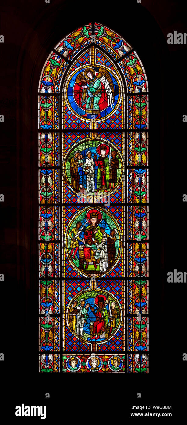 Straßburger Münster, Cathédrale Notre-Dame de Strasbourg, Fenster des nördlichen Querhauses, Rechtes Fenster Nordwand: Urteil des Salomo Stock Photo