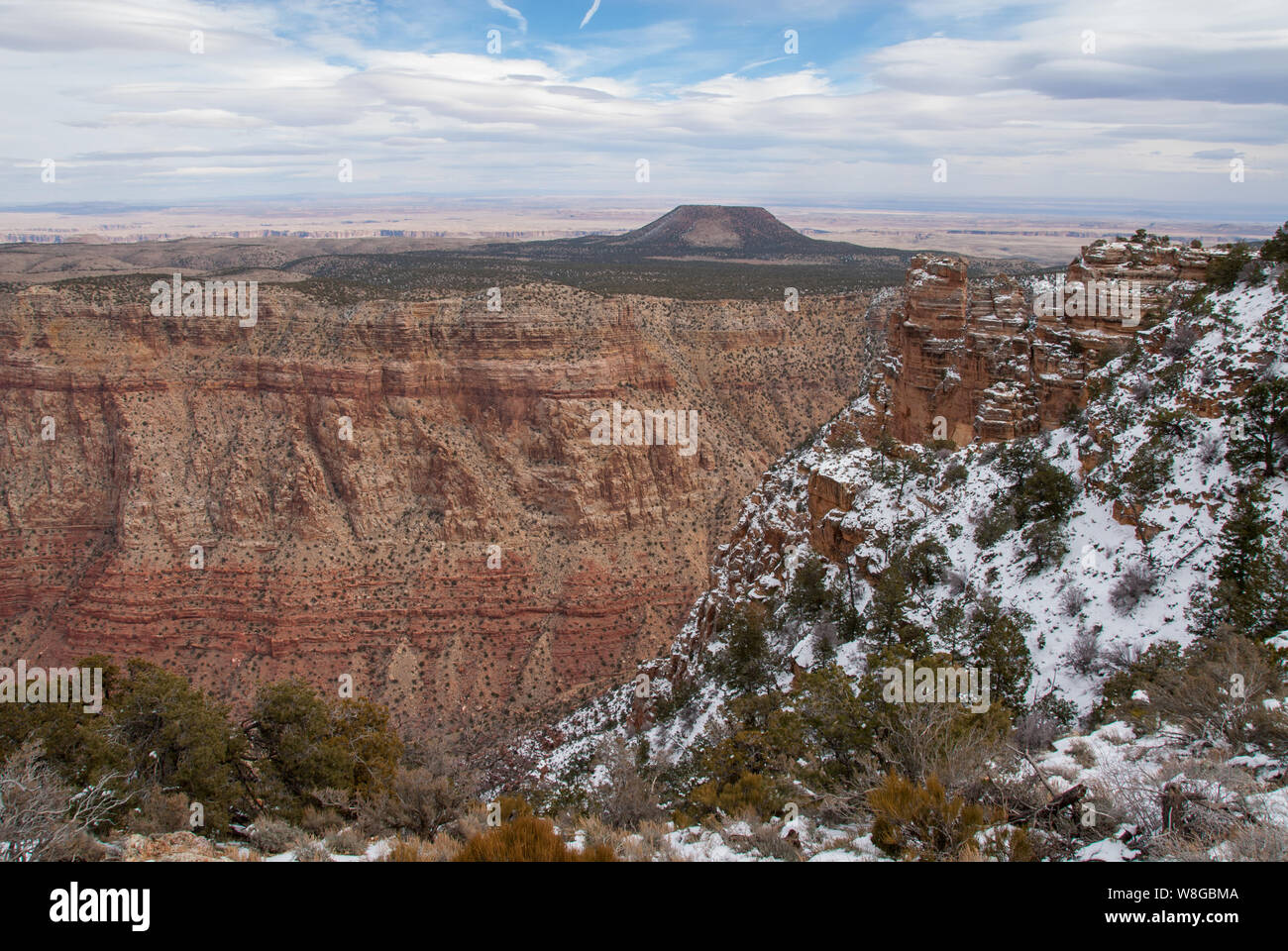 The spectacular Grand Canyon in the winter after the snow has fallen ...