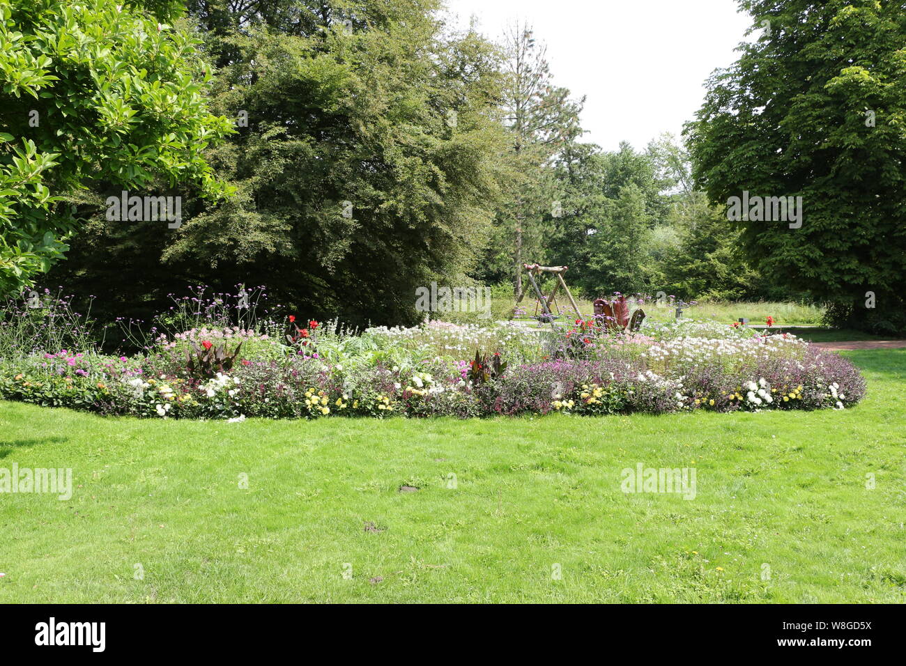 Bluhende Sommerblumen Im Kurpark Von Bad Bevensen In Der