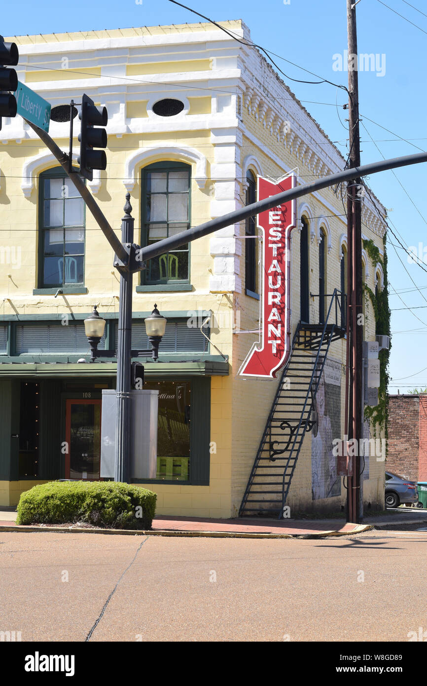 hotels in canton ms