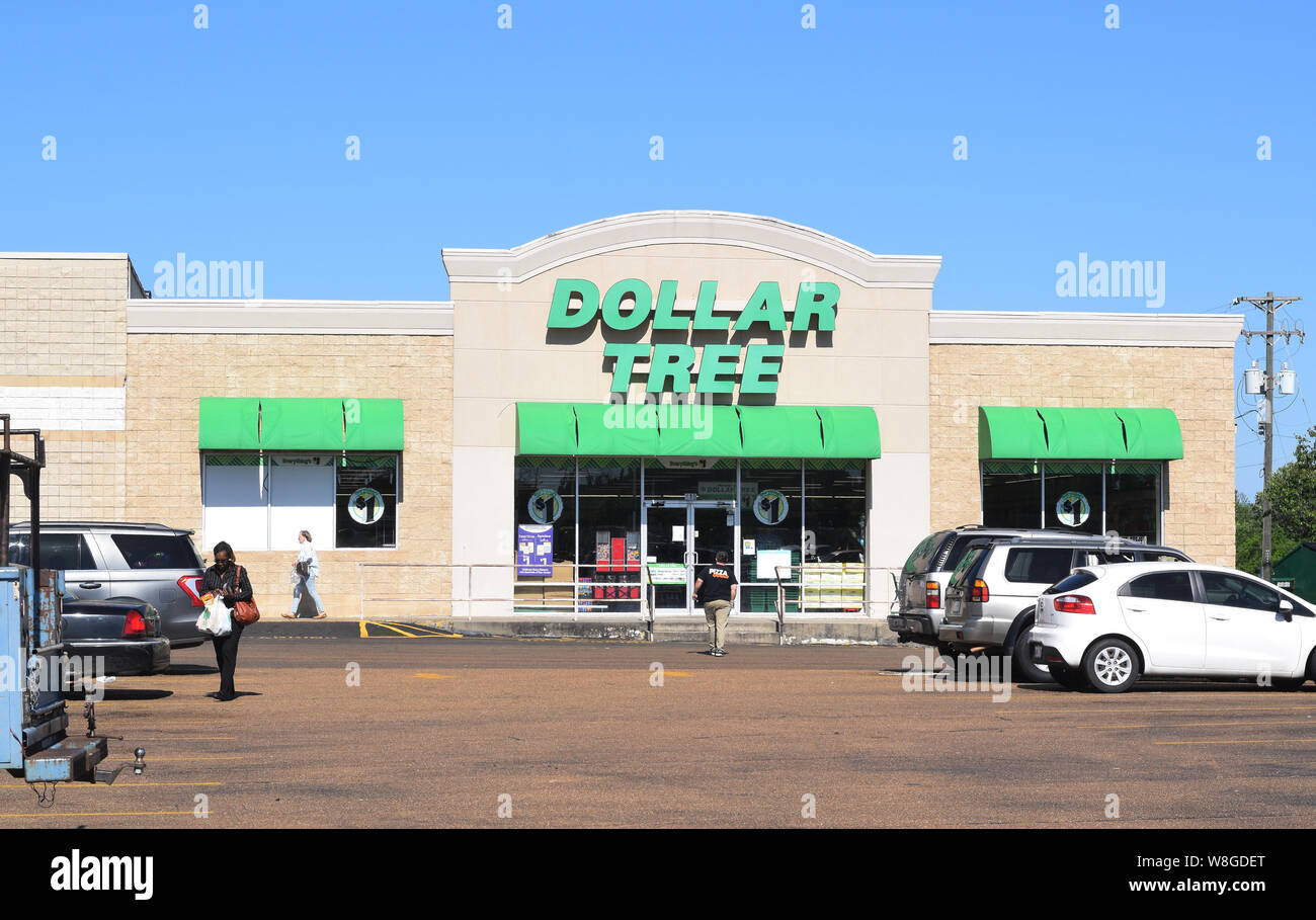 Dollar Tree Store in Yazoo City Mississippi April 2019 Stock Photo
