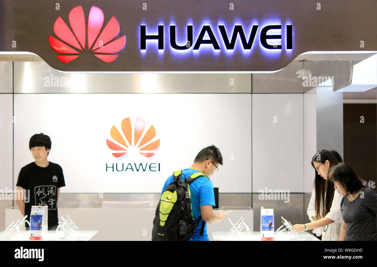 Huawei products. FSE Huawei foto. China Daily.