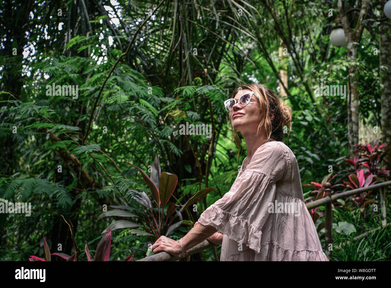 Beautiful woman bali hi-res stock photography and images - Alamy
