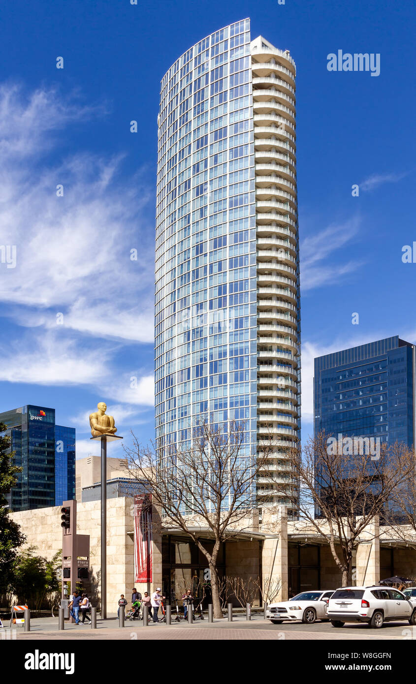 Dallas Arts District, March 16, 2019: The Arts District is a performing and visual arts district in Downtown Dallas and home to 13 facilities includin Stock Photo