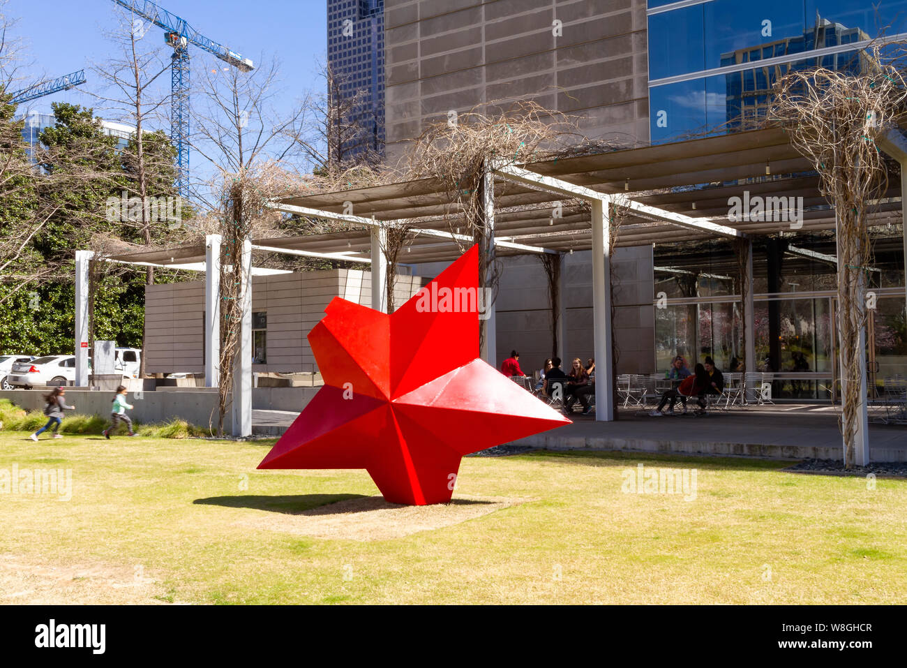 DALLAS, Texas-March 16, 2019: View of the Dallas Museum of Art (DMA), located in the Pearl Arts District in Dallas, Texas. Stock Photo