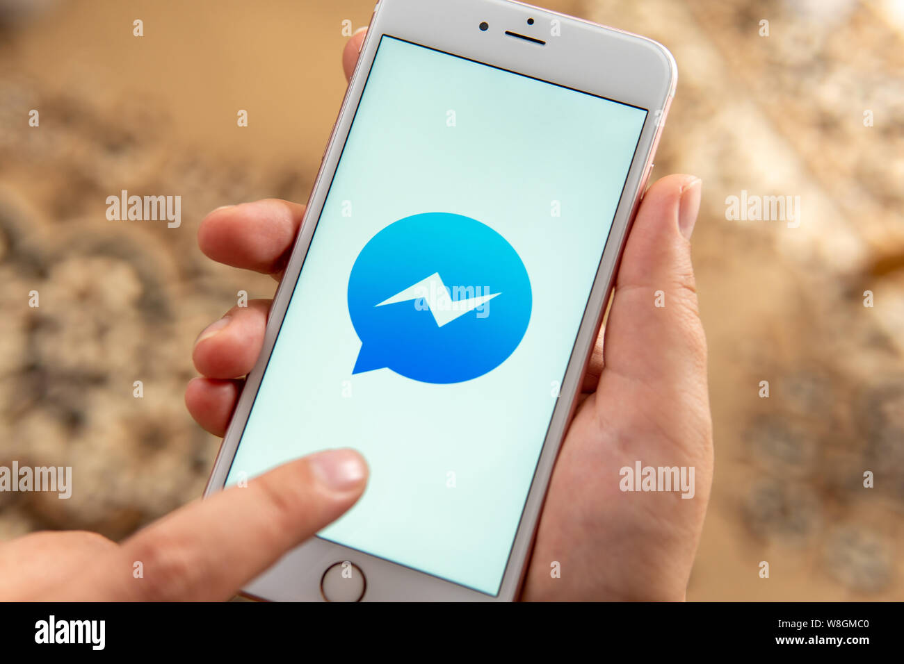 Facebook sign female hands social hi-res stock photography and images ...