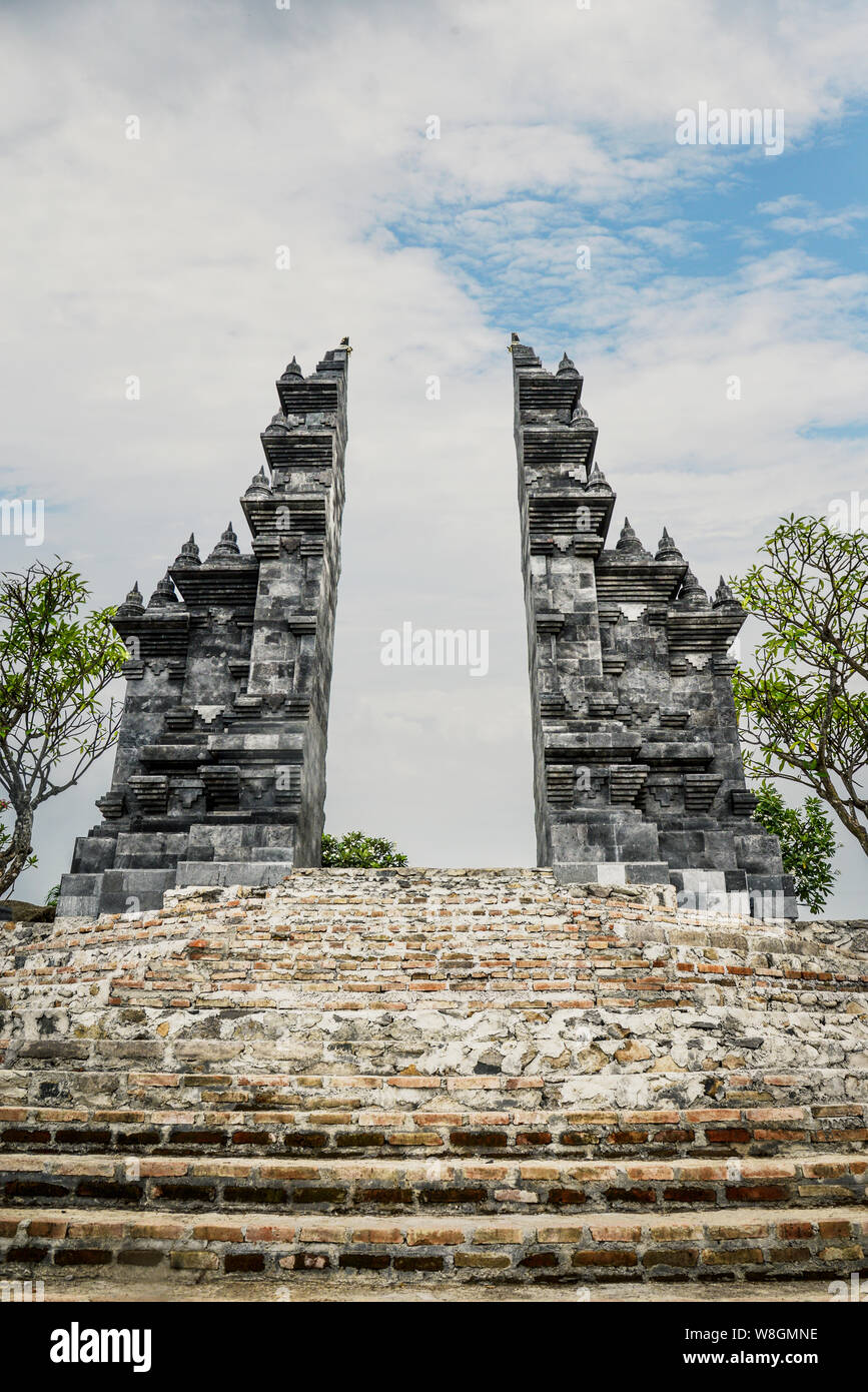 Balinese Hindu gates in Budhist temple Brahma Vihara-Arama Banjar in ...