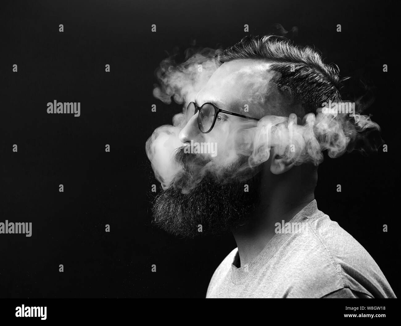 smok novo eco pod kit Second-Hand Vaping: Minimal Impact Compared to Smoking main image 1