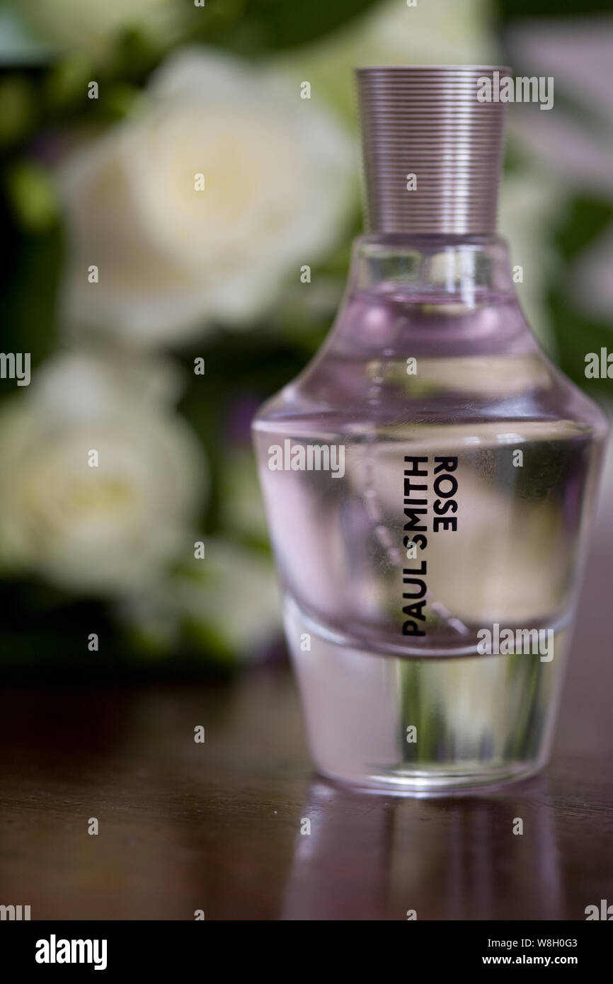Paul Smith Rose Perfume Stock Photo - Alamy