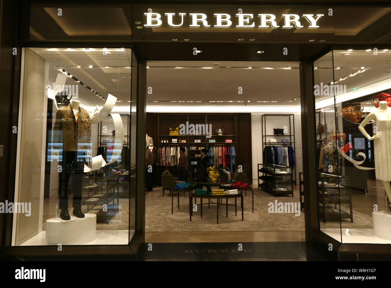burberry boutique