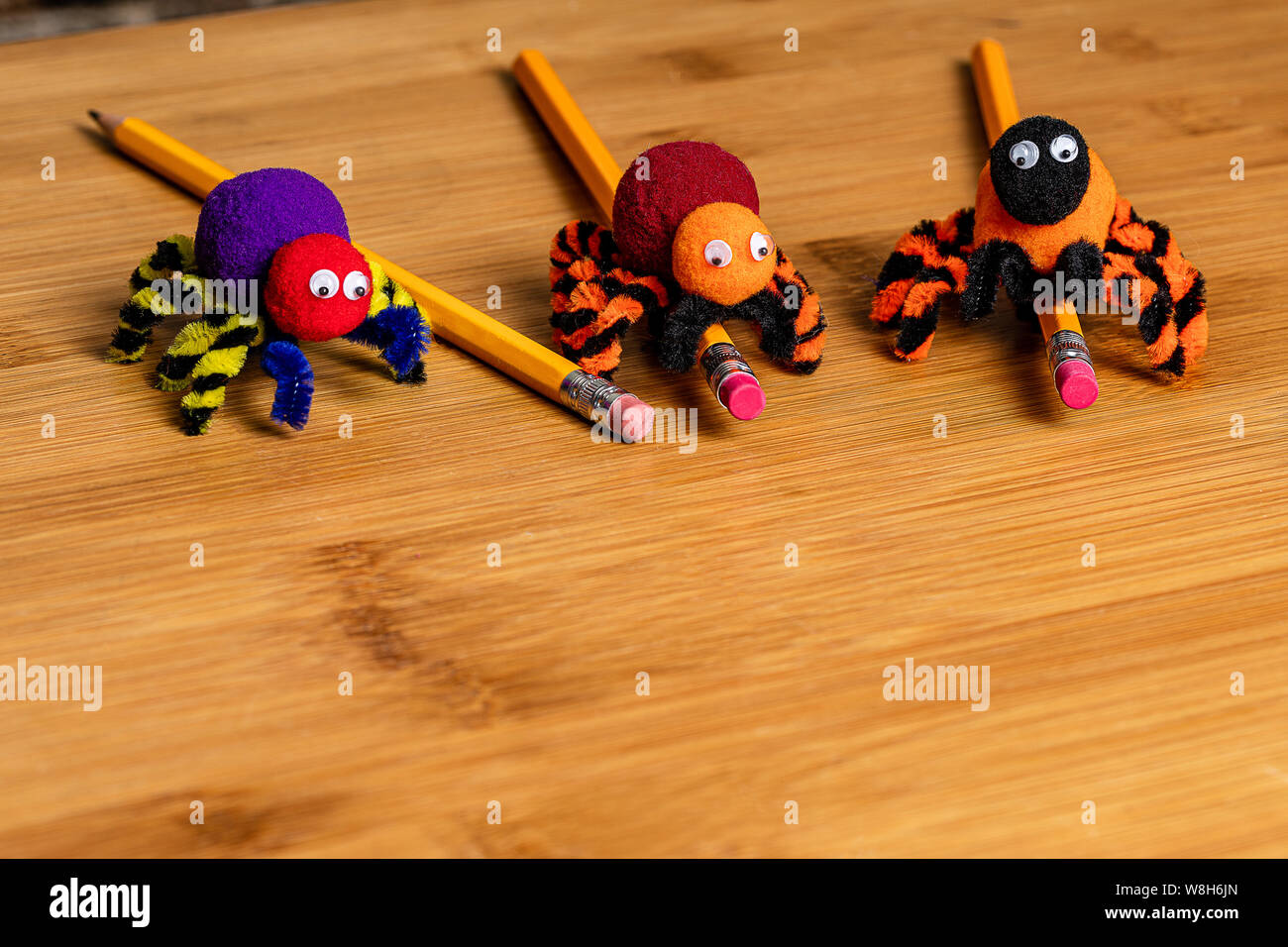 Pipe cleaner art hi-res stock photography and images - Alamy