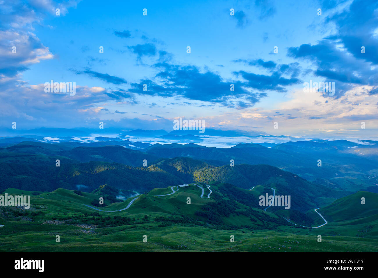 Blue mountain valley sunrise hi-res stock photography and images - Alamy