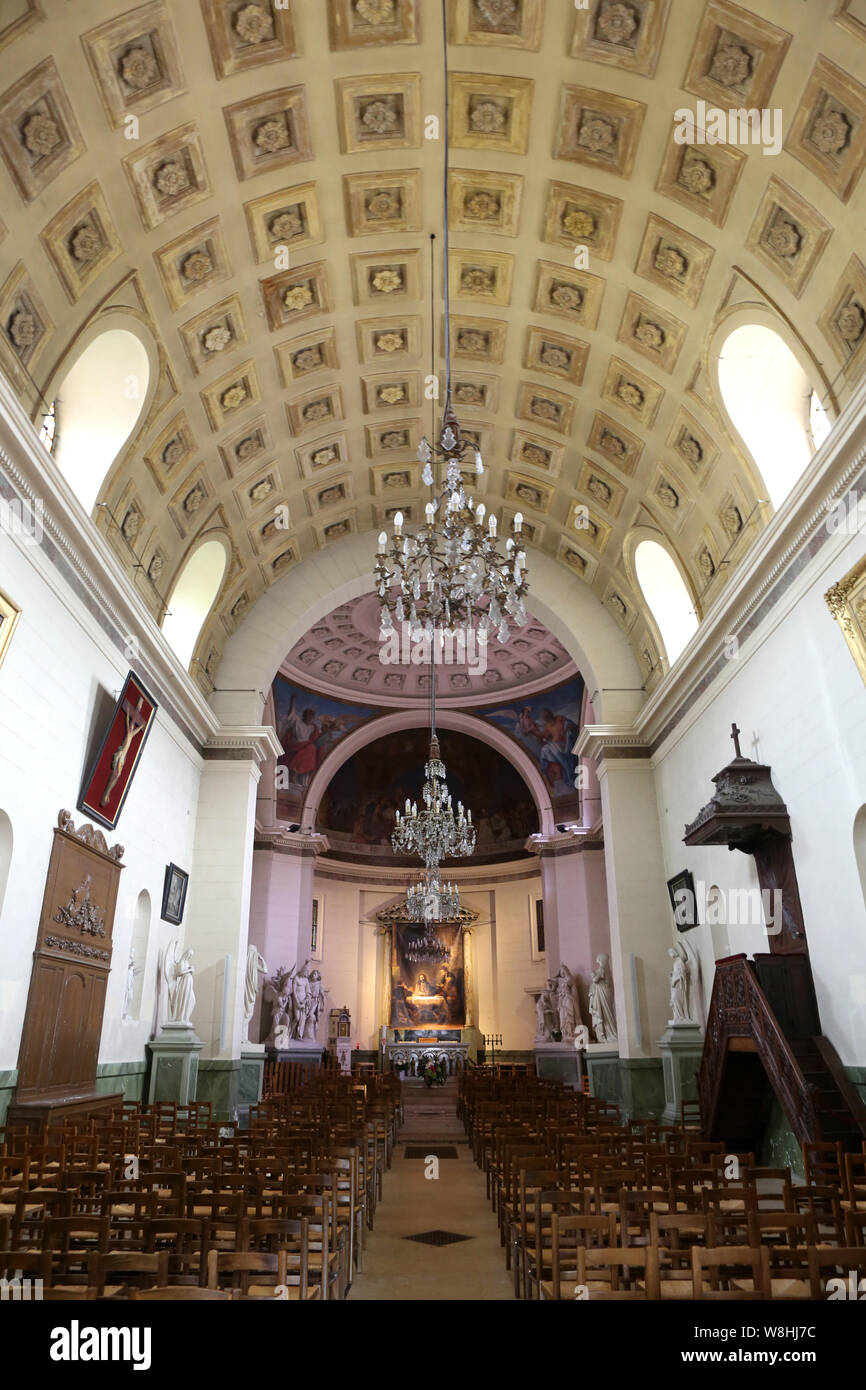 Nef. Eglise SaintNicolas SaintMarc. Ville d'Avray. / Nave. St