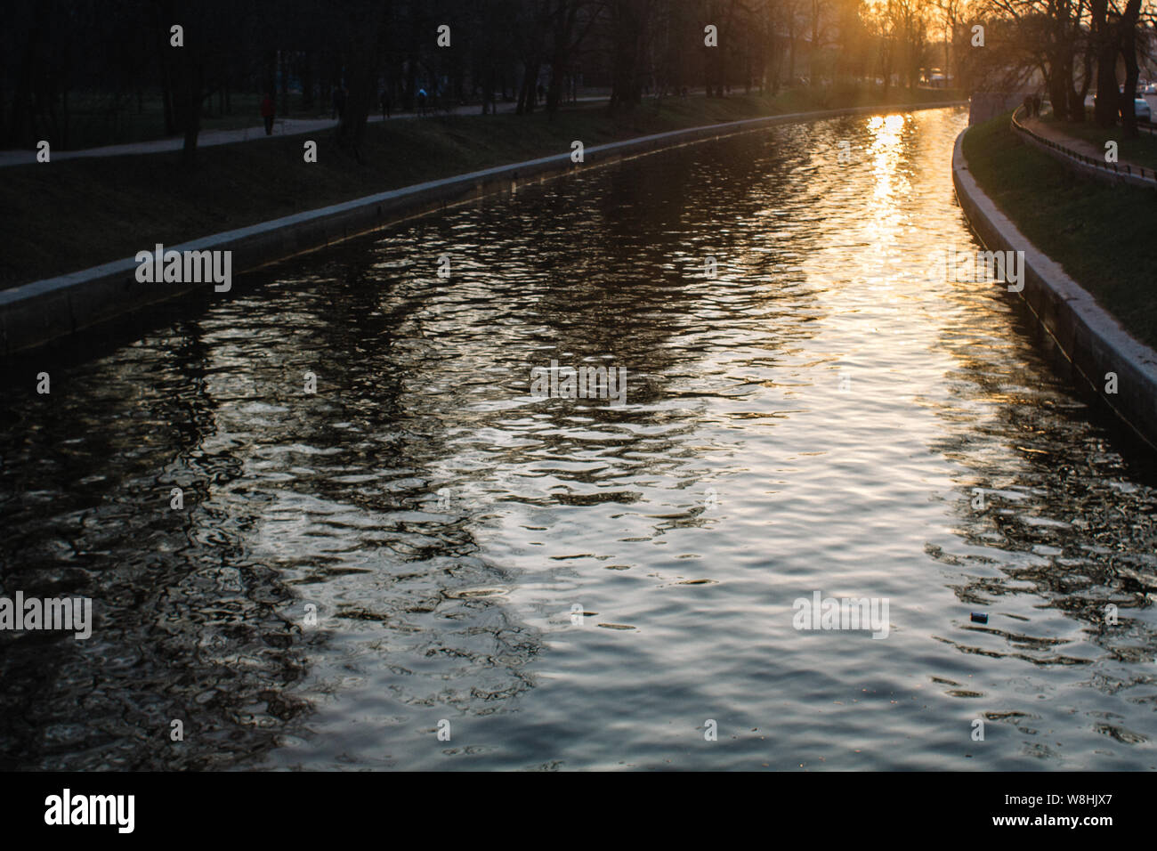 Golden light on the channel hi-res stock photography and images - Alamy