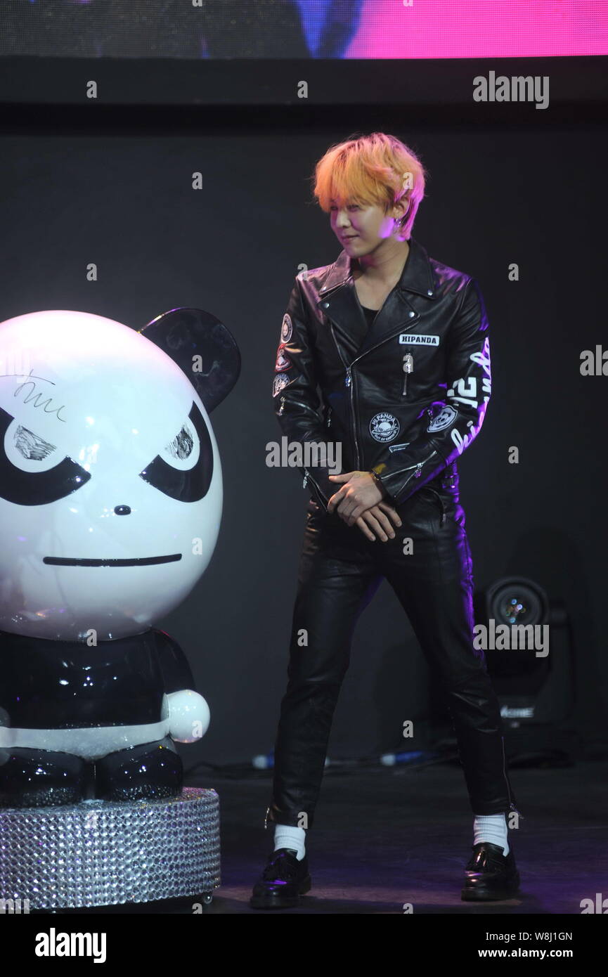 BIGBANGの写真 4,964 Bigbang Photos & High Res Pictures - Getty Images