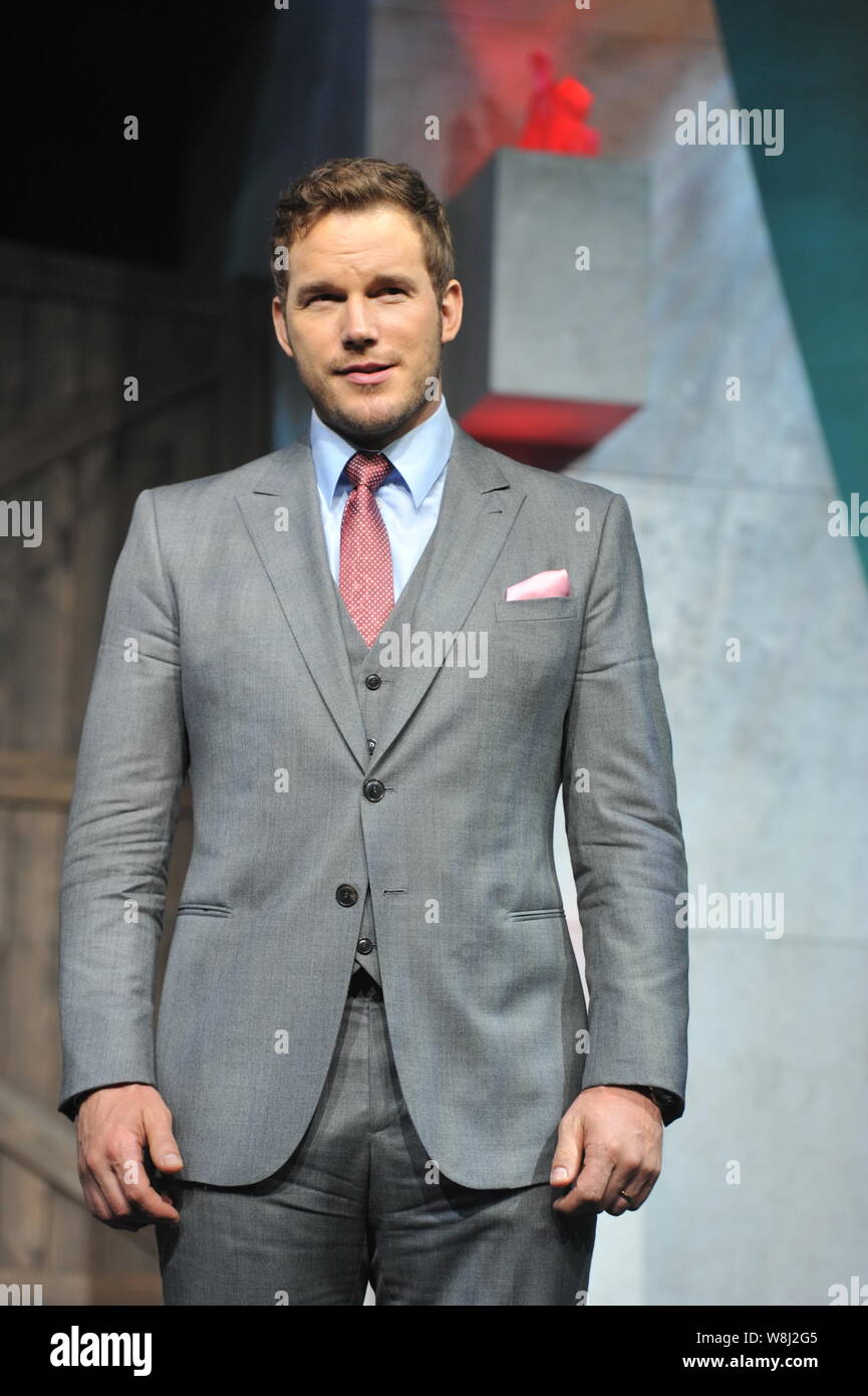 American actor Chris Pratt poses during a press conference for his movie 'Jurassic World' in Beijing, China, 26 May 2015. Stock Photo