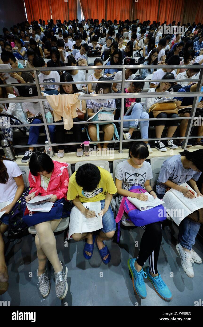 Chinese graduates attend a tutoring session in preparation for the